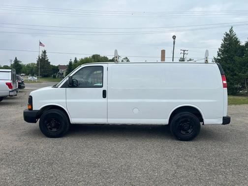 Summit White 2016 GMC Savana 2500 Work Van