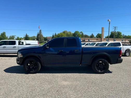 Patriot Blue Pearlcoat 2021 RAM 1500 Classic SLT