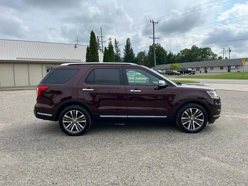 RED 2019 Ford Explorer Platinum