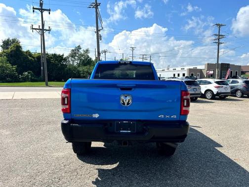 2021 RAM 2500 Big Horn Crew Cab 4x4 6'4' Box