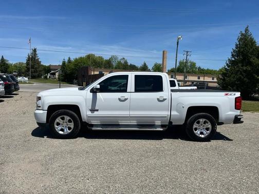 Black 2018 Chevrolet Silverado 1500 2LT