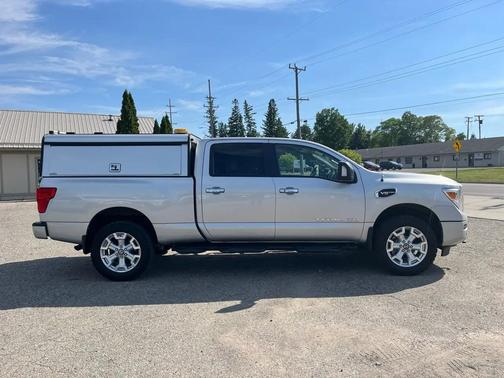 Brilliant Silver Metallic 2021 Nissan Titan XD SV