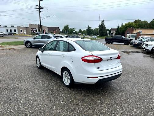 2014 Ford Fiesta S