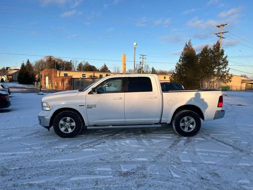 2021 RAM 1500 Classic SLT
