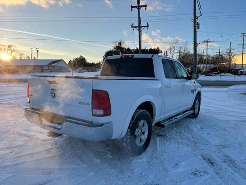 2021 RAM 1500 Classic SLT