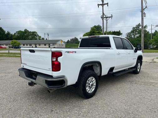 Summit White 2024 Chevrolet Silverado 2500 LT