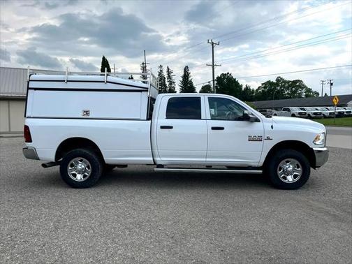 2018 RAM 2500 Tradesman Crew Cab 4x4 8' Box