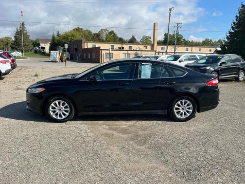 2016 Ford Fusion S