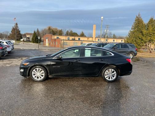 2021 Chevrolet Malibu FWD LT