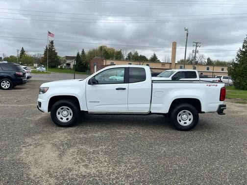 Black 2017 Chevrolet Colorado WT
