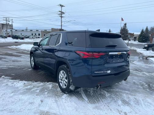 2022 Chevrolet Traverse LS