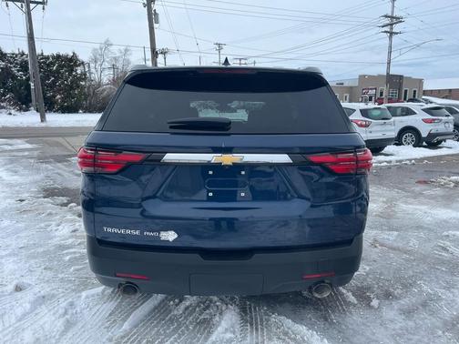 2022 Chevrolet Traverse LS
