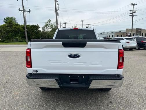 Oxford White 2021 Ford F-150 XL