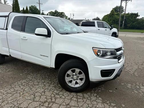 Black 2017 Chevrolet Colorado WT
