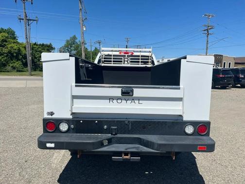Bright White Clearcoat 2020 RAM 2500 Tradesman Crew Cab 4x4 8' Box