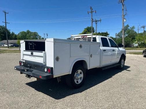 Bright White Clearcoat 2020 RAM 2500 Tradesman Crew Cab 4x4 8' Box