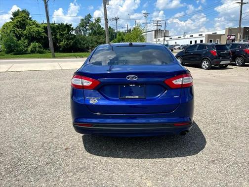 2015 Ford Fusion SE