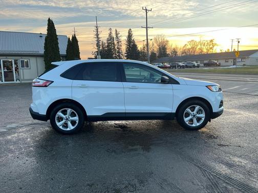 2020 Ford Edge SE