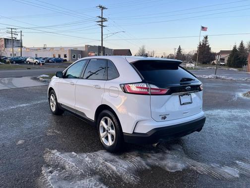 2020 Ford Edge SE