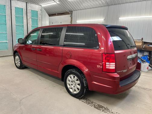2008 Chrysler Town & Country LX