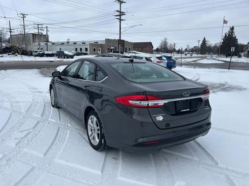 2018 Ford Fusion Hybrid SE
