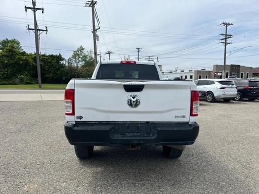 Bright White Clearcoat 2019 RAM 2500 Tradesman Crew Cab 4x4 6'4' Box