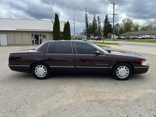 Black 1997 Cadillac DeVille Concours