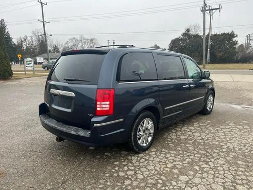 2008 Chrysler Town & Country Limited