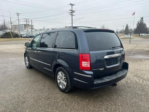 2008 Chrysler Town & Country Limited