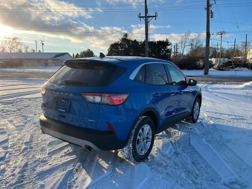 2021 Ford Escape SE