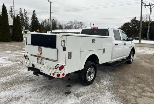 2017 RAM 2500 Tradesman Crew Cab 4x4 8' Box