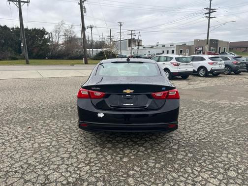 2018 Chevrolet Malibu Hybrid Base