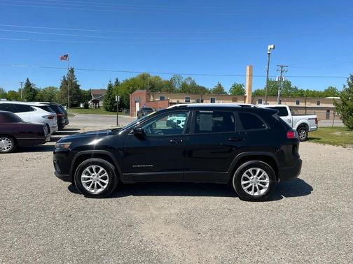 Diamond Black Crystal Pearlcoat 2020 Jeep Cherokee Latitude