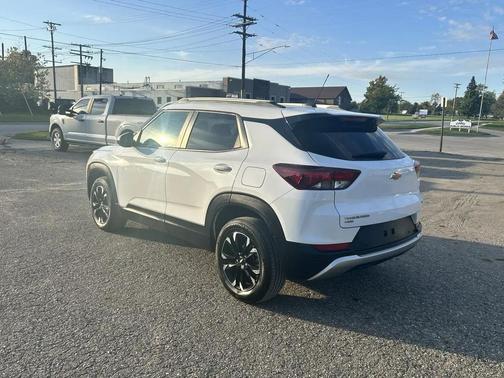 Summit White 2023 Chevrolet Trailblazer LT