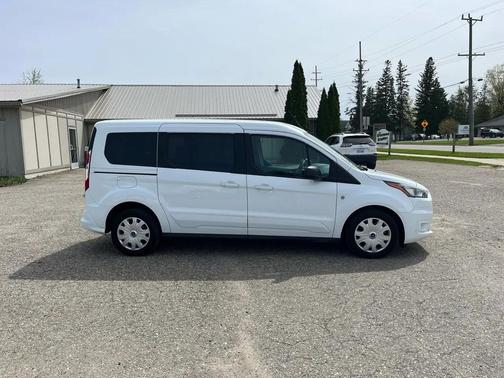 Agate Black Metallic 2022 Ford Transit Connect XLT