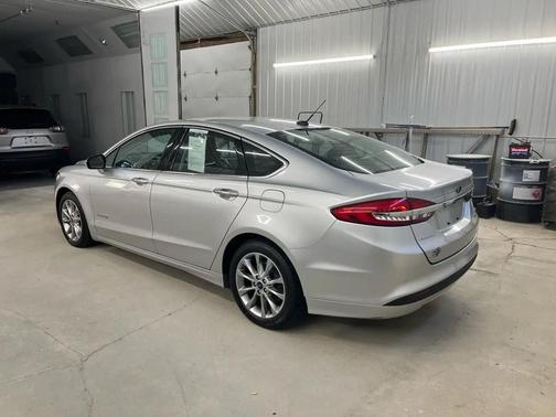 2017 Ford Fusion Hybrid SE