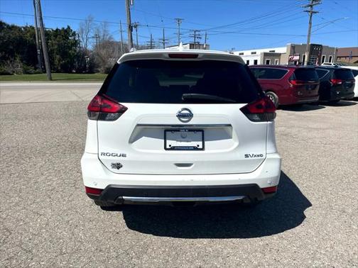 2020 Nissan Rogue SV