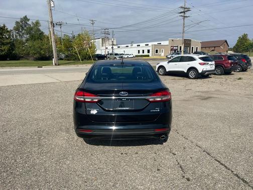 2017 Ford Fusion Hybrid SE