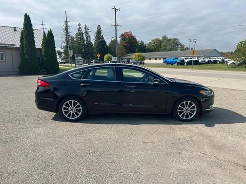 2017 Ford Fusion Hybrid SE
