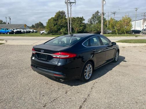 2017 Ford Fusion Hybrid SE