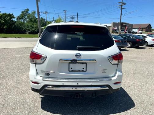 2014 Nissan Pathfinder SL