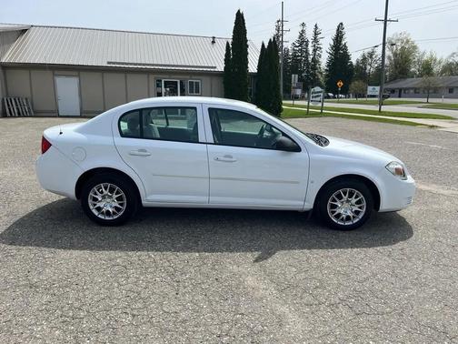 Summit White 2009 Chevrolet Cobalt LS