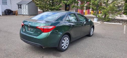 4Evergreen Metallic 2016 Toyota Corolla LE
