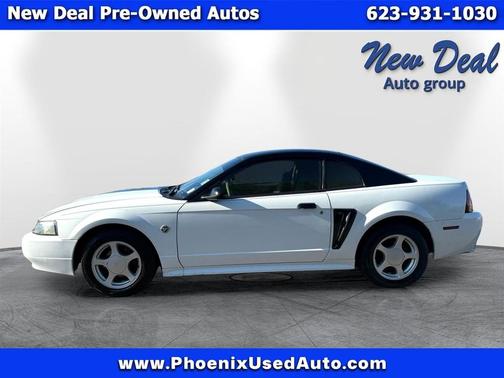 2004 Ford Mustang Deluxe