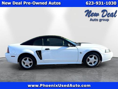2004 Ford Mustang Deluxe