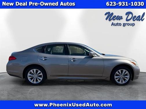 2011 INFINITI M37x Base