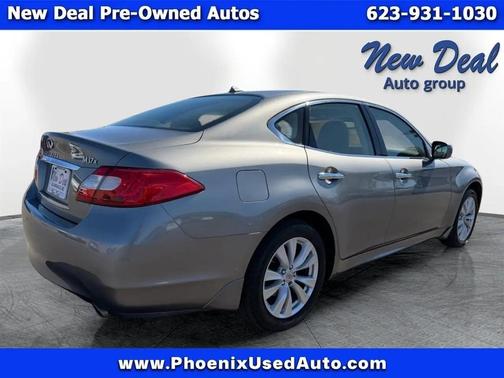 2011 INFINITI M37x Base