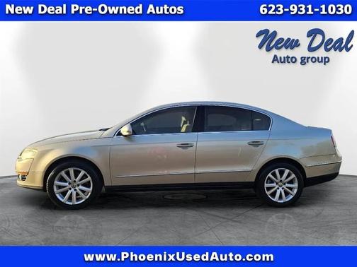 Gold 2006 Volkswagen Passat 3.6L