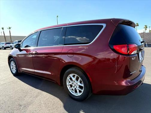 2017 Chrysler Pacifica Touring