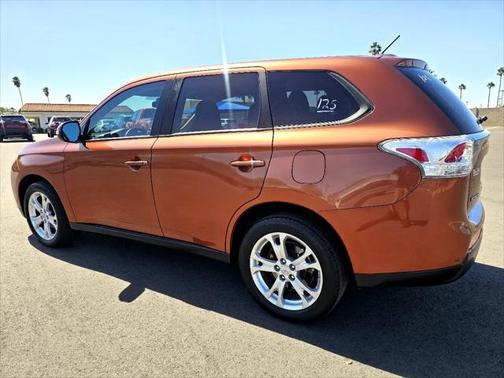 2014 Mitsubishi Outlander SE